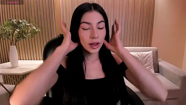 MaddisonTaylor1 online show from July 21, 6:10 pm