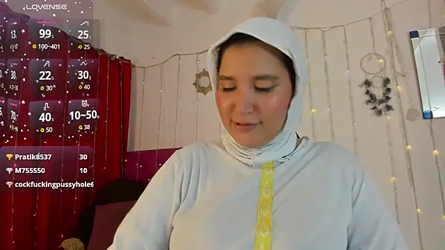 Azahara-Alcazar online show from October 6, 7:44 pm