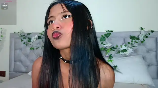 Snapshot of NubesNubladas chatting on March 4, 3:45 am NubesNubladas online show from March 4, 3:45 am