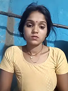 Snapshot of Harini_Gautam chatting on April 19, 6:07 pm Harini Gautam online show from April 19, 6:07 pm