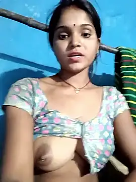 Snapshot of Harini_Gautam chatting on May 1, 6:56 pm Harini Gautam online show from May 1, 6:56 pm