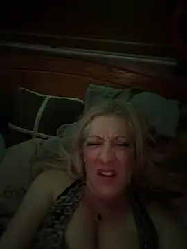 Vixen1221 online show from December 20, 6:20 am