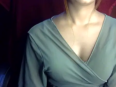 Snapshot of heartless_Queen chatting on February 22, 5:19 am heartless Queen online show from February 22, 5:19 am