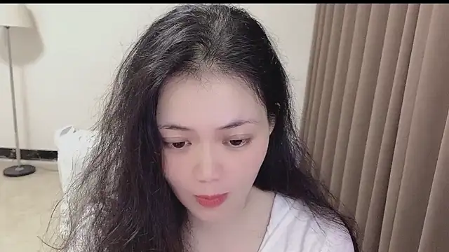 Snapshot of zora-168 chatting on November 9, 3:05 am zora-168 online show from November 9, 3:05 am