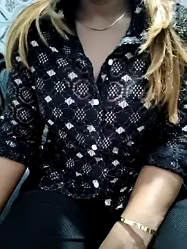 siya00 online show from October 16, 7:04 pm