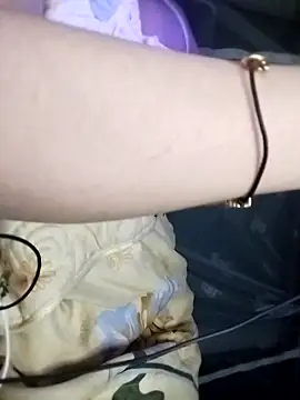 Snapshot of Kuncute chatting on September 18, 11:07 pm Kuncute online show from September 18, 11:07 pm