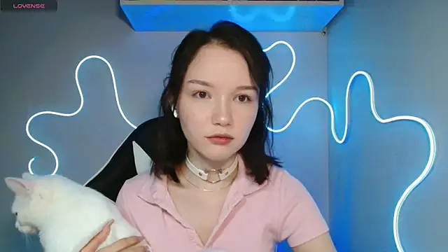 DemiWildcat online show from October 21, 11:11 am