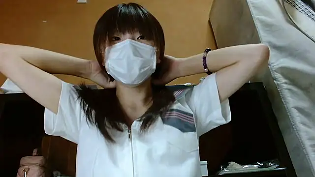 Snapshot of natsumiii chatting on September 20, 1:12 pm natsumiii online show from September 20, 1:12 pm