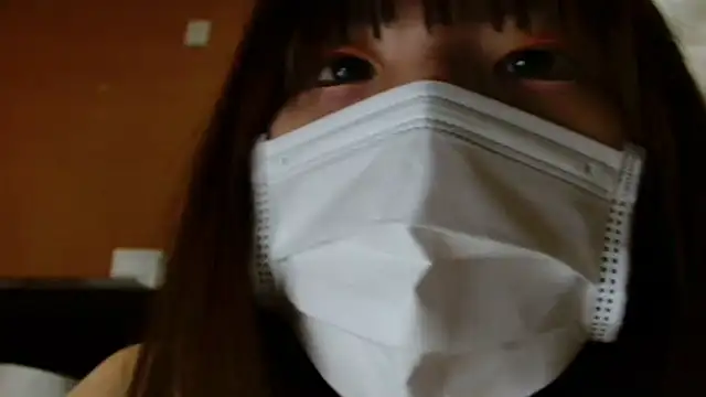 Snapshot of natsumiii chatting on October 11, 5:17 am natsumiii online show from October 11, 5:17 am