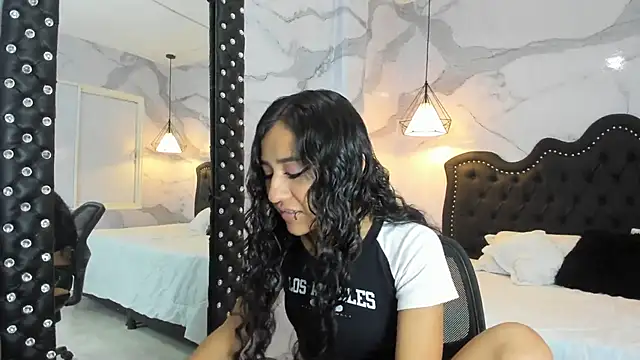 Snapshot of anna2809 chatting on November 19, 11:43 am anna2809 online show from November 19, 11:43 am