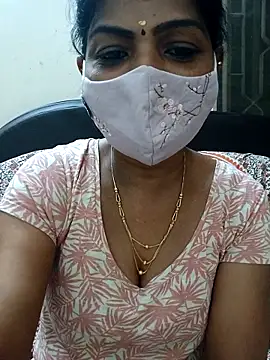 Snapshot of Rithya27 chatting on December 18, 6:58 pm Rithya27 online show from December 18, 6:58 pm