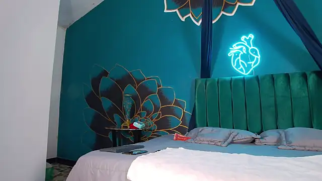 Maylu Fox online show from November 7, 3:34 pm