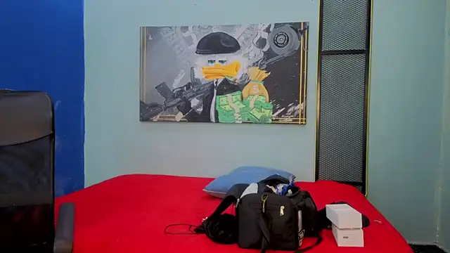 Snapshot of DylanGuss chatting on November 29, 11:46 am DylanGuss online show from November 29, 11:46 am