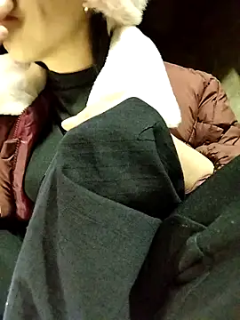 Snapshot of Sinejdk3 chatting on February 2, 9:52 am Sinejdk3 online show from February 2, 9:52 am