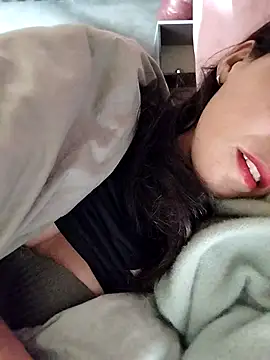 Snapshot of Sinejdk3 chatting on February 9, 9:08 pm Sinejdk3 online show from February 9, 9:08 pm