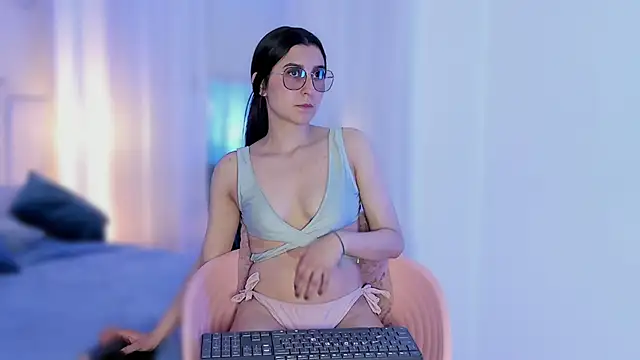 Kitana Clark online show from November 1, 7:38 pm