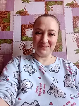 Kiss Eva online show from March 8, 11:25 am