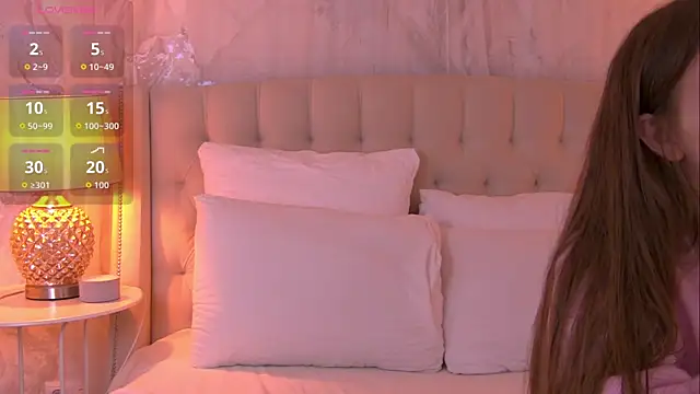 AshleyEvance online show from April 11, 6:07 am