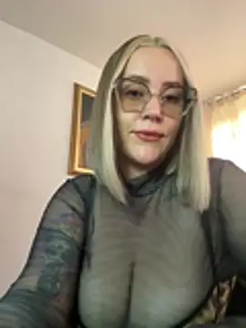 CurvyLust x online show from June 3, 2:33 pm