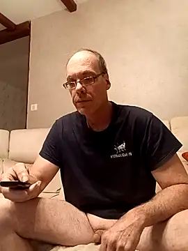 VOSGIEN87 online show from April 5, 8:17 pm