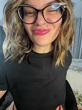 Snapshot of Pribaixinha chatting on November 4, 9:47 pm Pribaixinha online show from November 4, 9:47 pm