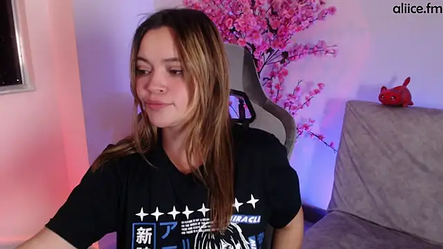 aliiceFM online show from October 6, 6:33 am