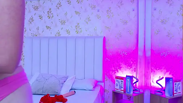 Celeste Ackerman online show from November 7, 3:06 am