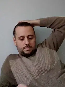 Snapshot of paleron34 chatting on February 24, 3:21 pm paleron34 online show from February 24, 3:21 pm