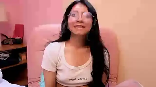 VioletxBloom online show from April 19, 11:53 am