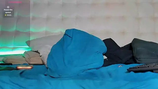  Onefelipe online show from April 28, 2:27 am