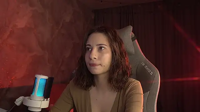 LumeNova online show from February 22, 2:02 am