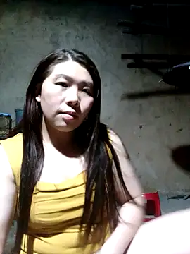 Snapshot of quynhkoolbae chatting on November 11, 1:44 pm quynhkoolbae online show from November 11, 1:44 pm