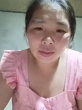Snapshot of quynhkoolbae chatting on July 13, 12:41 pm quynhkoolbae online show from July 13, 12:41 pm