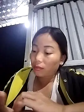 Snapshot of Annaacutee chatting on October 27, 12:09 pm Annaacutee online show from October 27, 12:09 pm