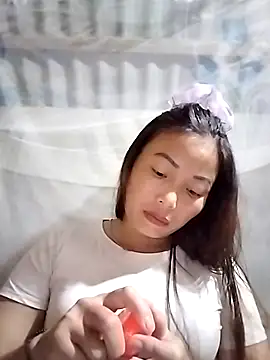 Snapshot of Annaacutee chatting on October 31, 12:28 pm Annaacutee online show from October 31, 12:28 pm