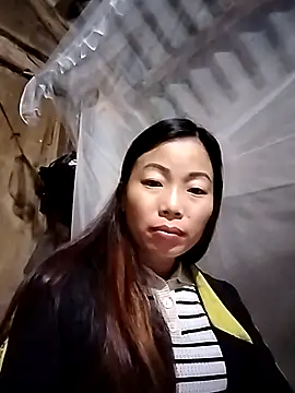 Snapshot of Annaacutee chatting on November 3, 6:36 am Annaacutee online show from November 3, 6:36 am