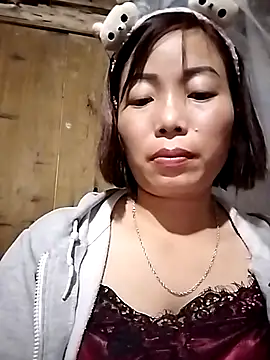 Snapshot of Annaacutee chatting on November 6, 1:23 pm Annaacutee online show from November 6, 1:23 pm