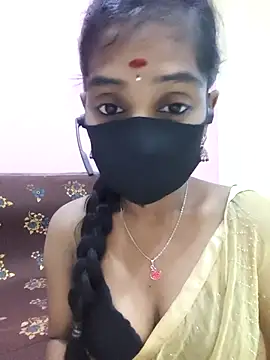 Snapshot of mounika26 chatting on September 10, 8:03 am mounika26 online show from September 10, 8:03 am