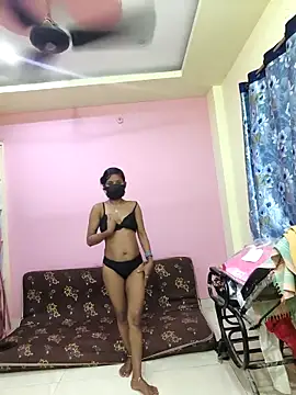 Snapshot of mounika26 chatting on September 19, 5:57 pm mounika26 online show from September 19, 5:57 pm