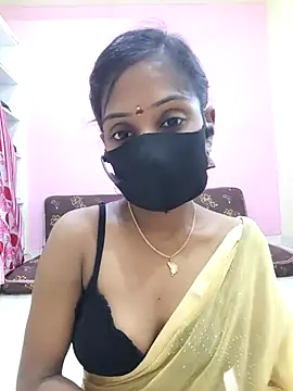 Snapshot of mounika26 chatting on September 23, 6:49 am mounika26 online show from September 23, 6:49 am