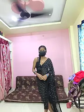 Snapshot of mounika26 chatting on September 26, 6:39 am mounika26 online show from September 26, 6:39 am