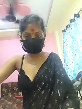 Snapshot of mounika26 chatting on September 29, 9:03 am mounika26 online show from September 29, 9:03 am