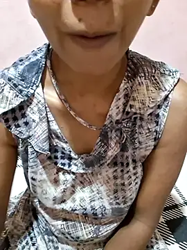 Snapshot of sunny_sweet chatting on June 25, 2:55 am sunny sweet online show from June 25, 2:55 am