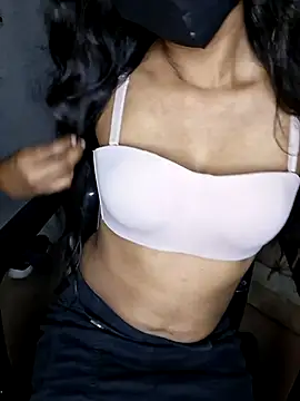 Snapshot of sunny_sweet chatting on July 5, 9:44 pm sunny sweet online show from July 5, 9:44 pm