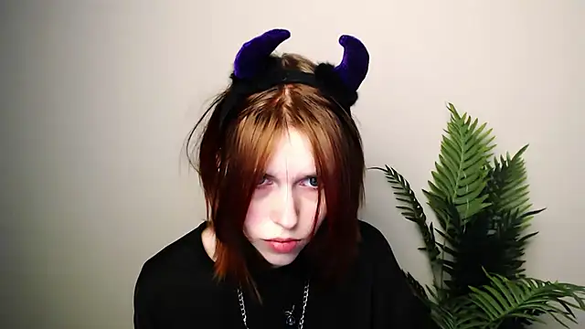 Snapshot of GuessMe___ chatting on February 19, 10:50 pm GuessMe online show from February 19, 10:50 pm