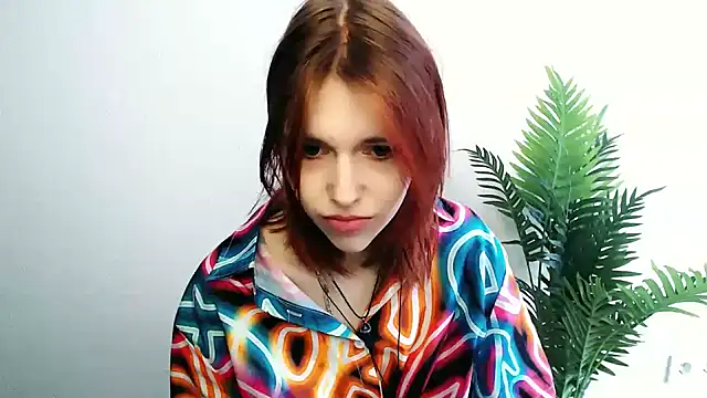 Snapshot of GuessMe___ chatting on February 22, 9:19 am GuessMe online show from February 22, 9:19 am