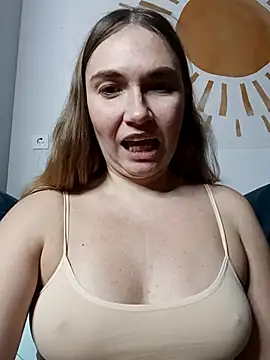 Snapshot of KisaVixen chatting on November 8, 5:01 pm KisaVixen online show from November 8, 5:01 pm