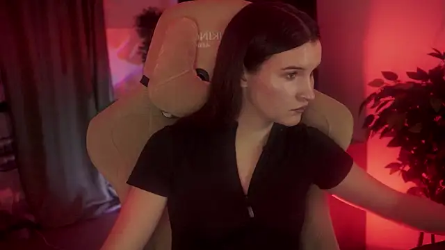 Snapshot of AgataWillis chatting on October 31, 5:25 pm AgataWillis online show from October 31, 5:25 pm