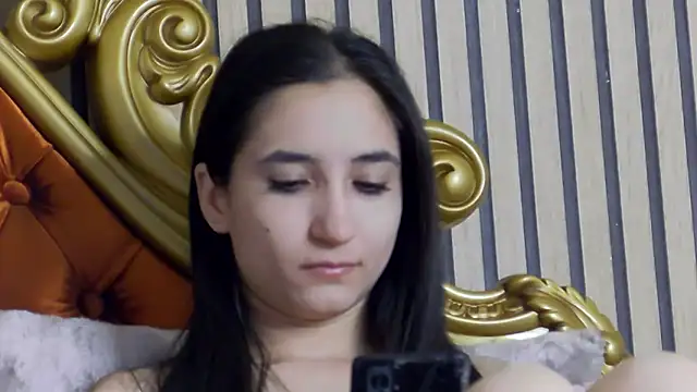 CarolinaBlair online show from April 14, 7:36 am