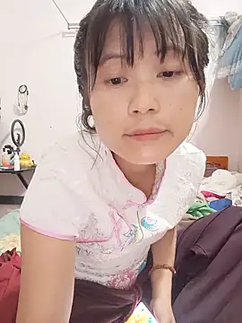 linda bae00 online show from May 25, 12:11 pm